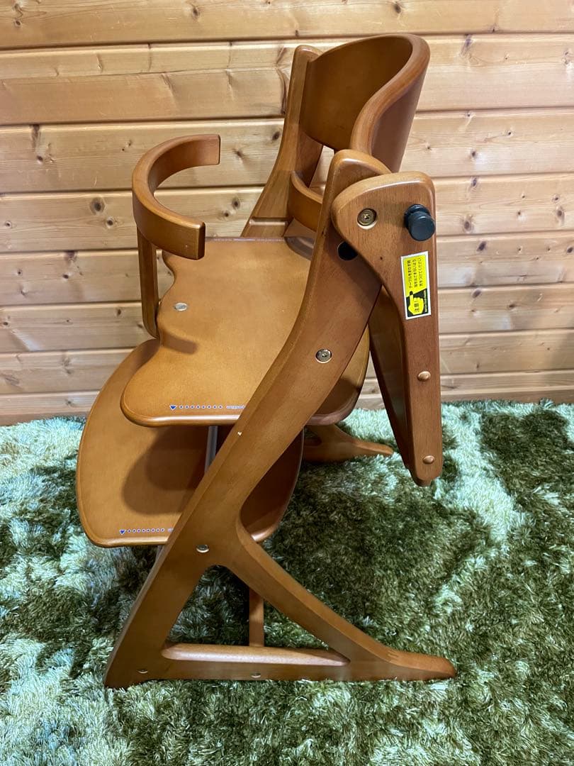 極美品　大和屋　すくすくチェアプラス　テーブルガード付き　ベビーチェア
