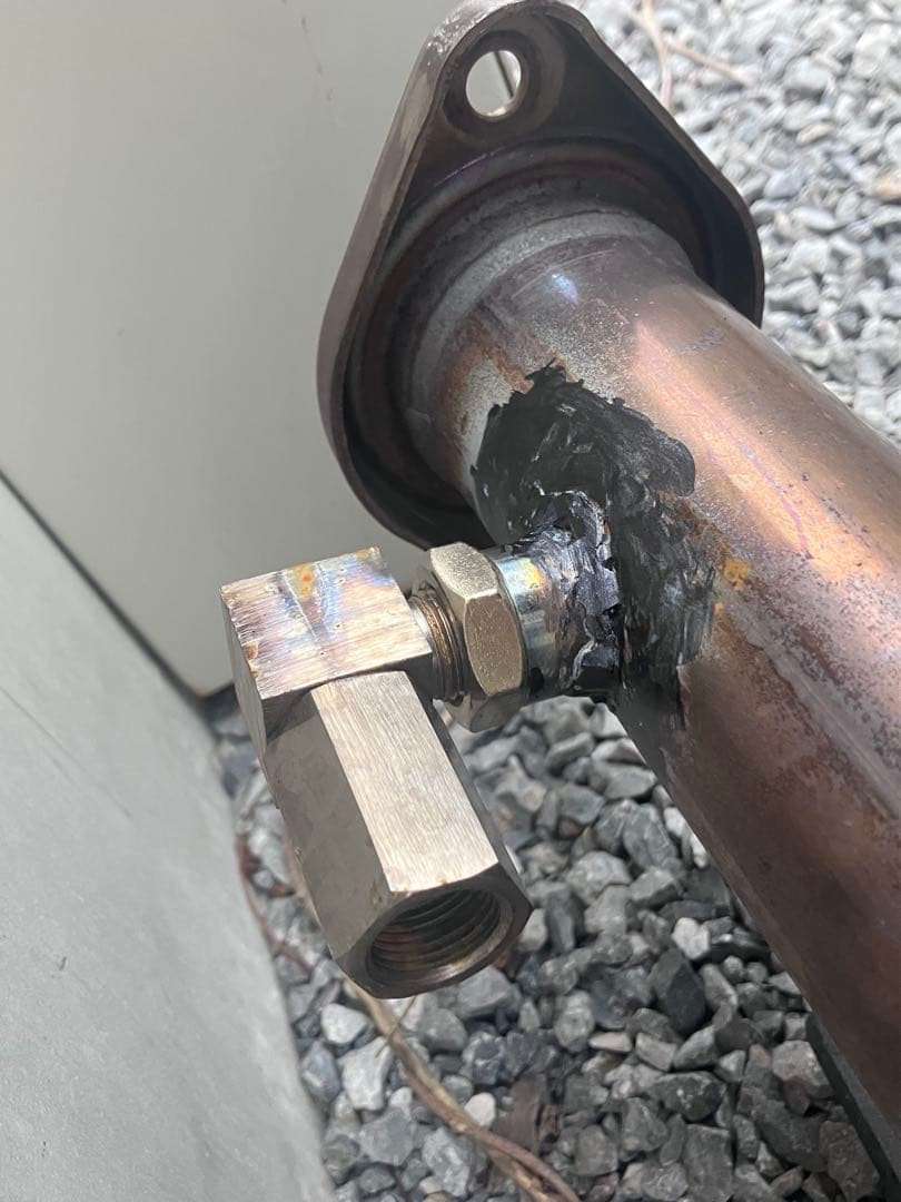 アクセラスポーツ　中間ストレートマフラー