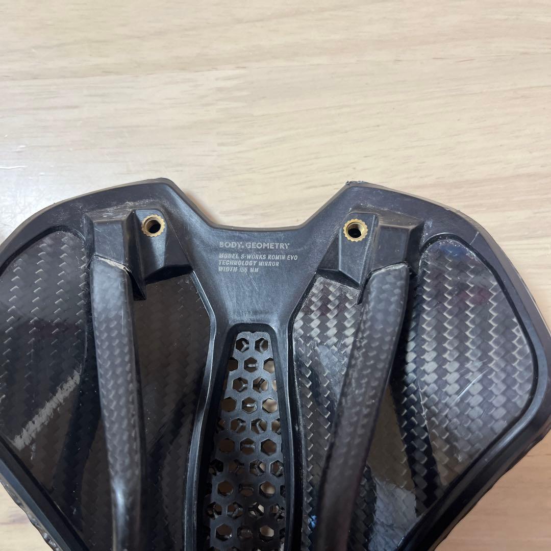 スペシャライズド　サドル