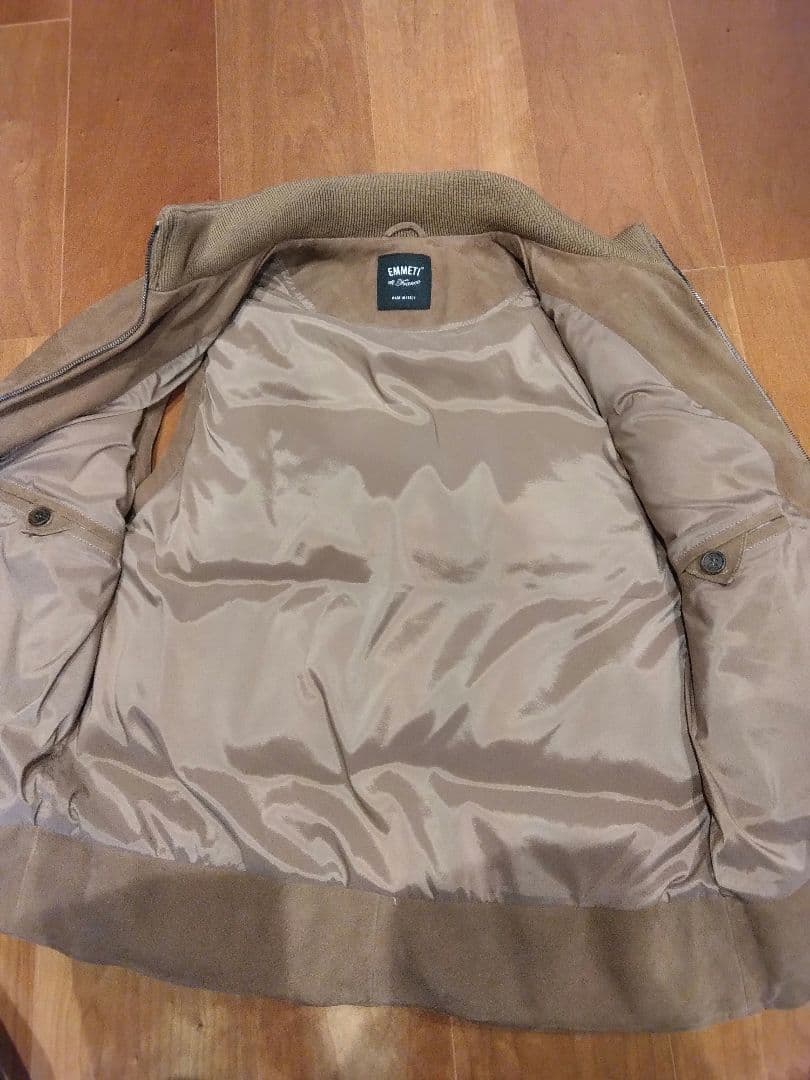 エンメティ ビームス別注スウェードダウンベスト