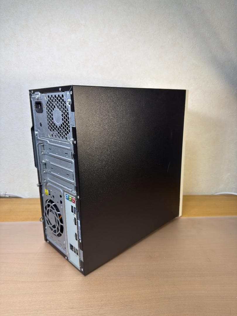 Windowsデスクトップパソコン　HP Pavilion 550-240jp