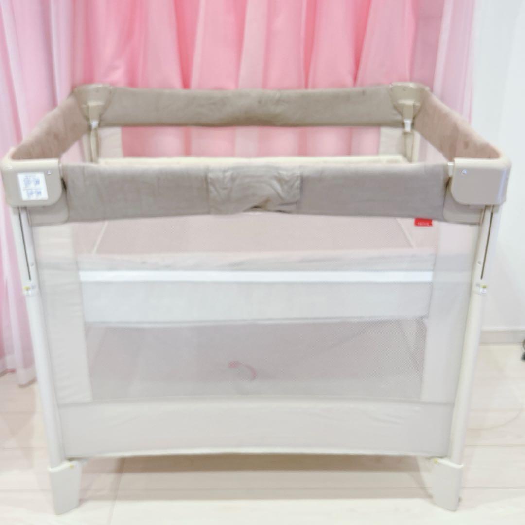 2024年アップリカ ココネルエアープラス ベビー ベッド シュークリーム GR