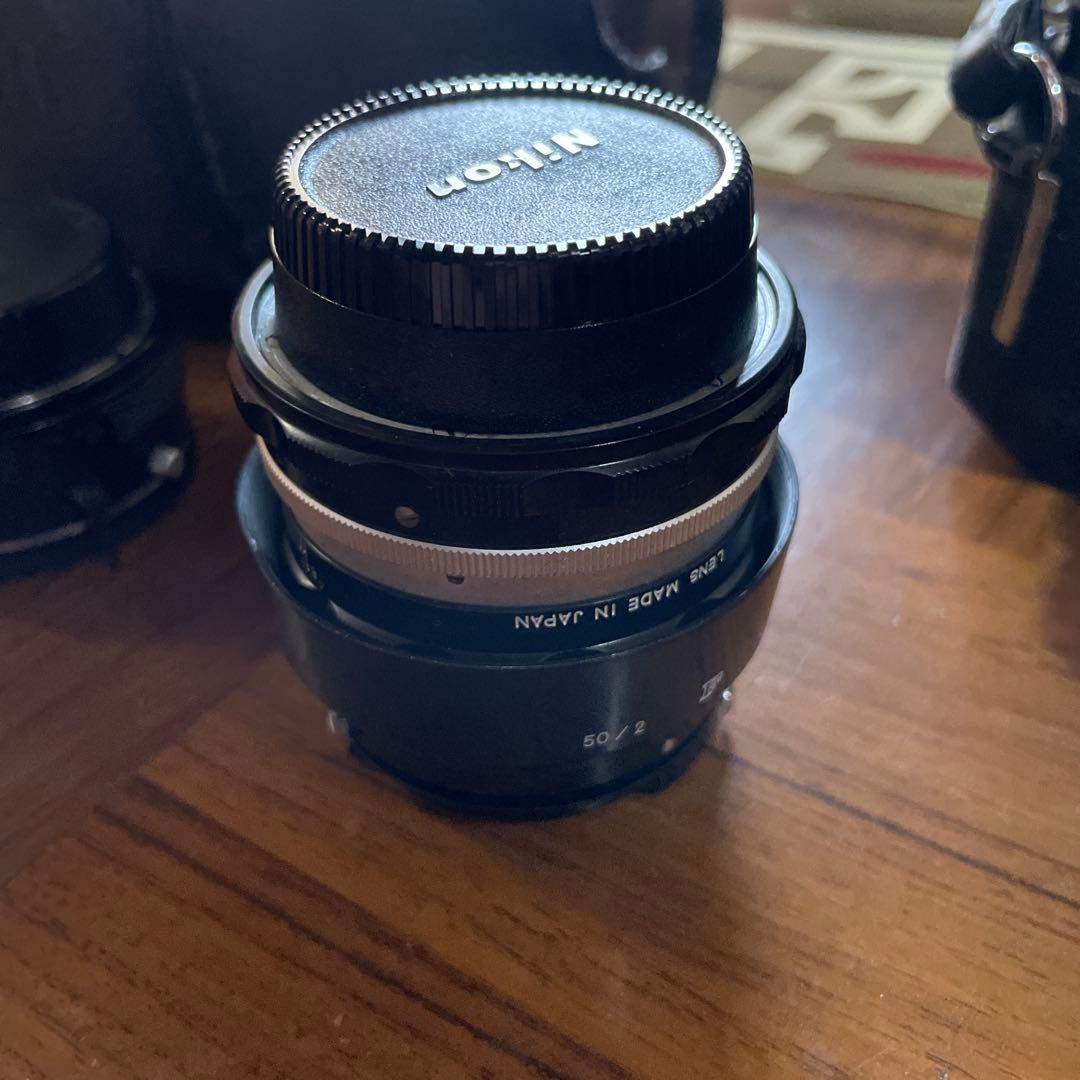 Nikon F フィルムカメラ Nikkorレンズ付き