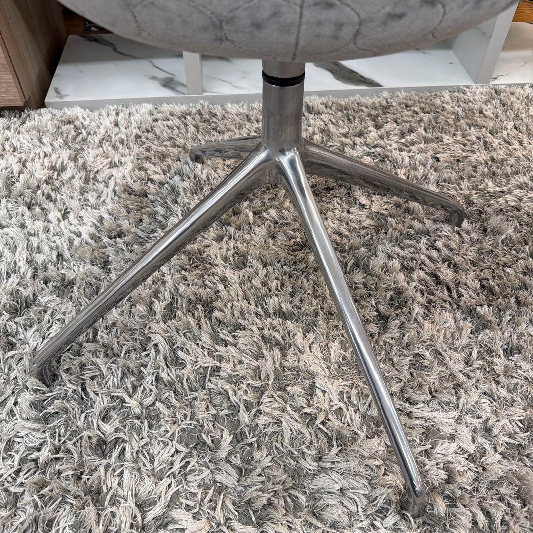 Boconcept Adelaideチェア　回転ベース付