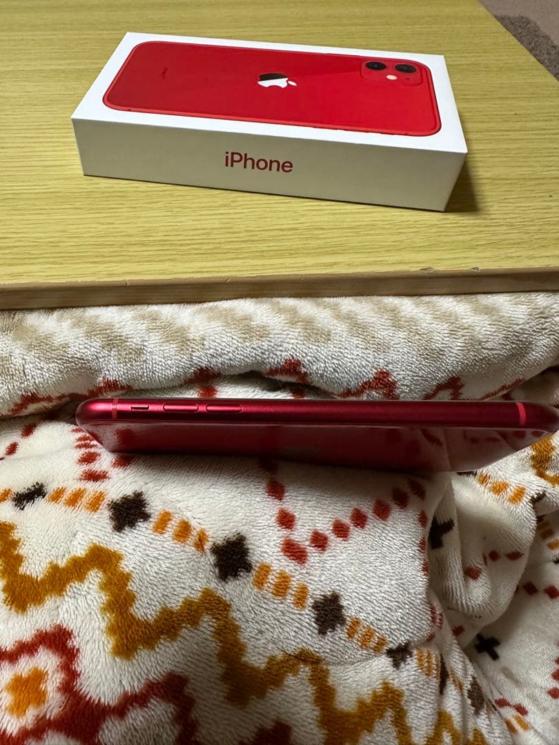 Apple iPhone 11 (PRODUCT(RED)) 256GB 箱付き