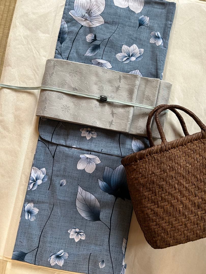 新品 未使用⭐︎大人の浴衣と半幅帯のセット⭐︎最新の紋様⭐︎爽やかなモダンなお色