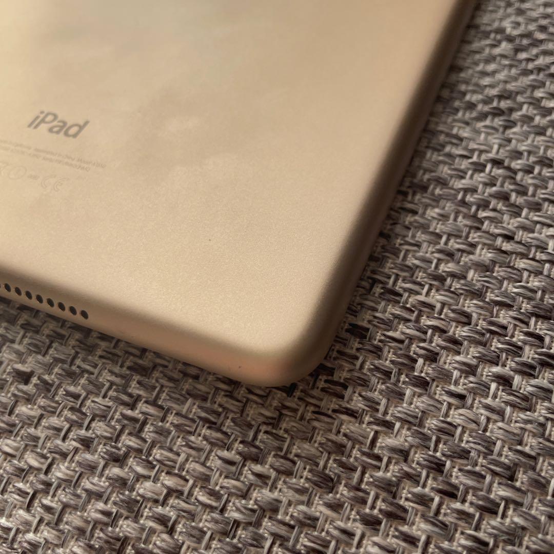 【美品】iPad mini4 128GB SIMフリー 【当日発送】