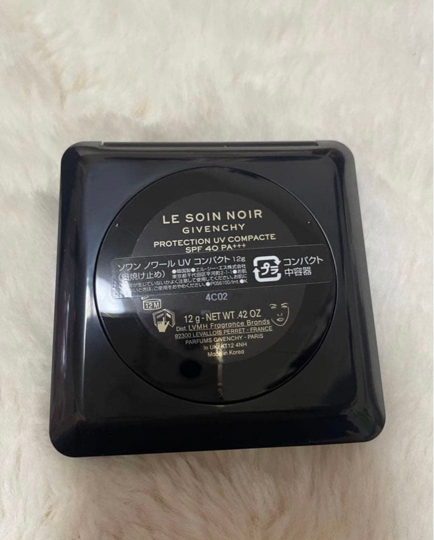 新品未使用 ジバンシイ GIVENCHY ソワンノワールUVコンパクト日焼け止め