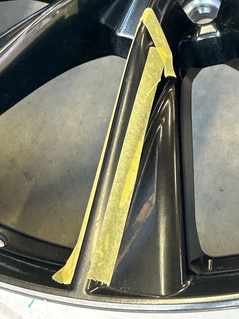 レクサスNX純正20インチ　擦り傷あります。