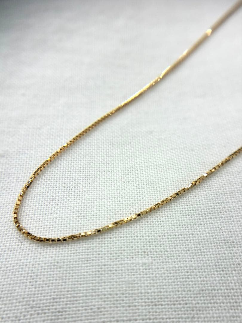 ⑧ K18チェーンネックレス　45㌢　0.7㍉