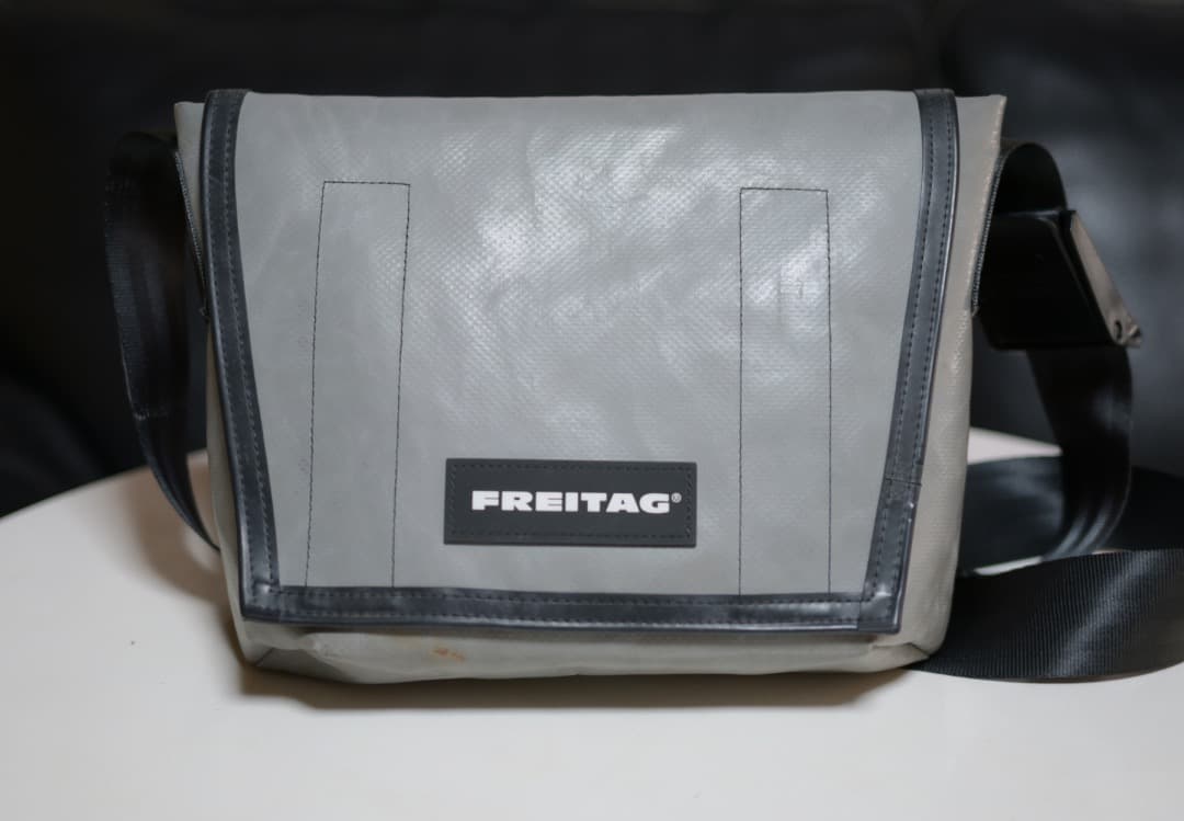 1620　FREITAG F11 LASSIE