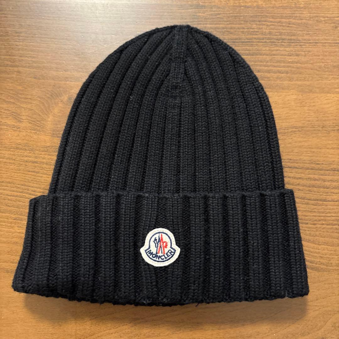 値下げしました《美品》MONCLER/黒色/ニット帽/ビーニー