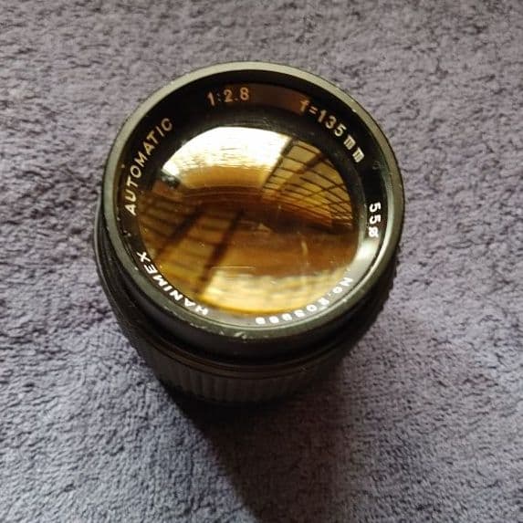 渾身のボケHANIMEX AUTOMATIC 135mm F2.8人気の単焦点