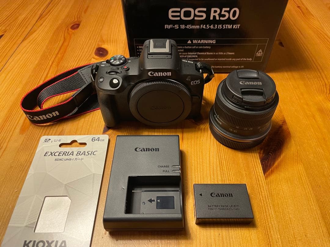 もふ　Canon EOS R50 ミラーレスカメラセット　美品
