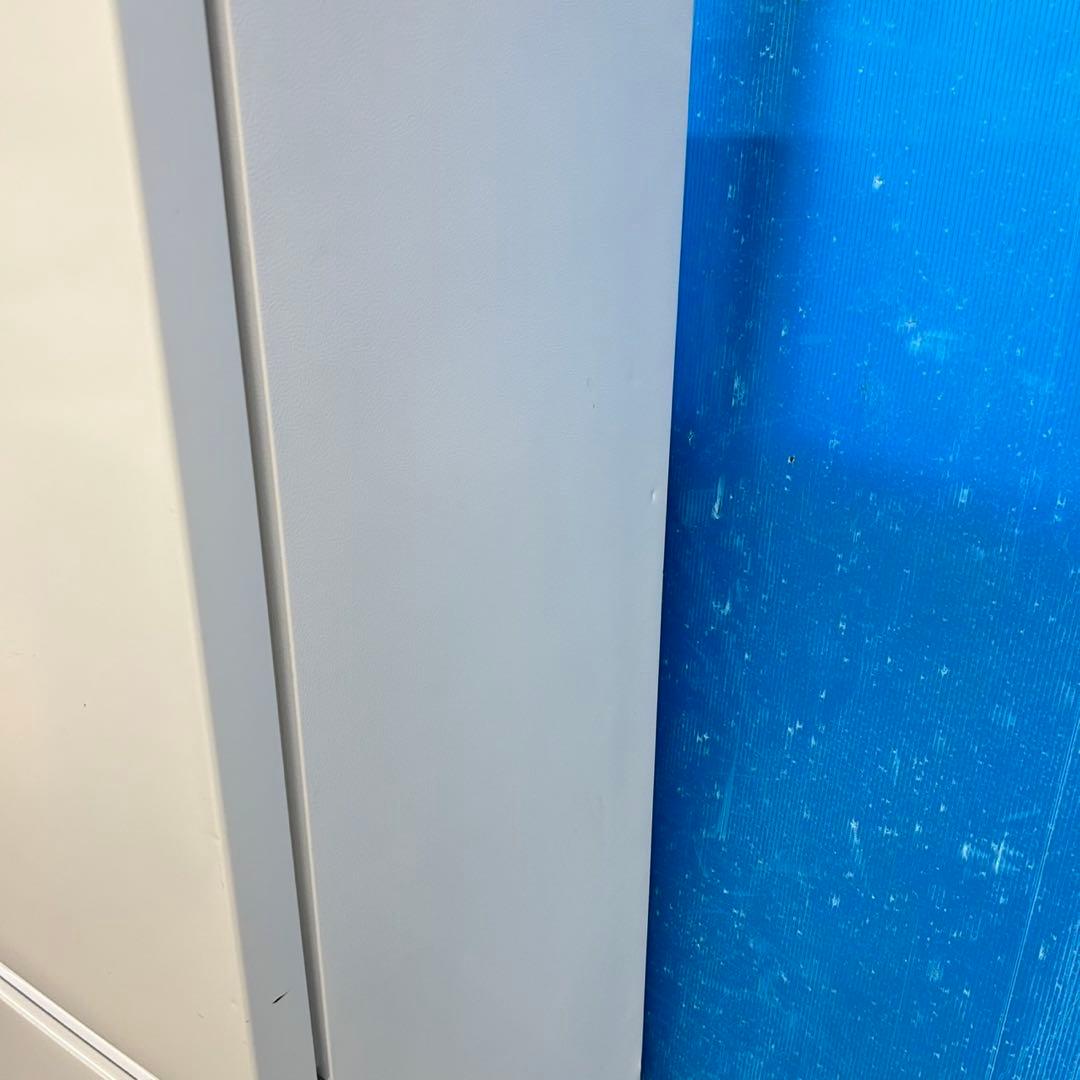 534 関東圏対応　冷蔵庫　200L弱　一人暮らし　小型　美品　保証込　ホワイト