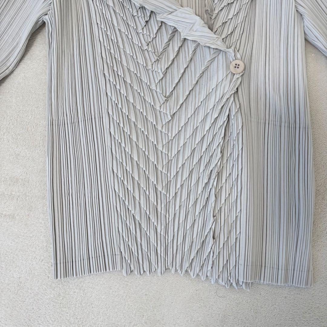 極美品✨ISSEY MIYAKE プリーツ　立体　変形　ジャケット　ライトグレー