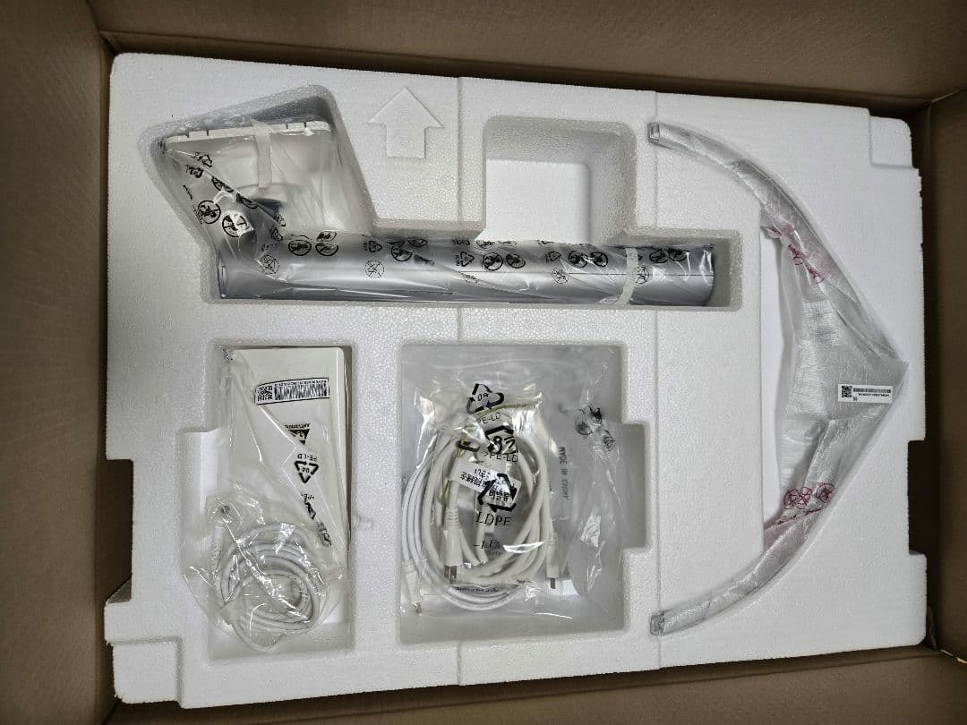 LG 27UP850N-W 27インチモニター