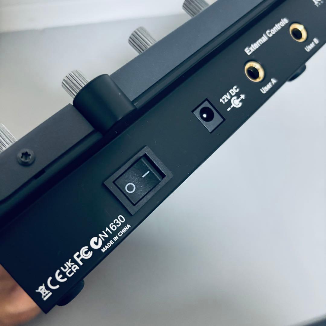 美品　ICON P1-X フィジカルコントローラー D4付 Logic対応