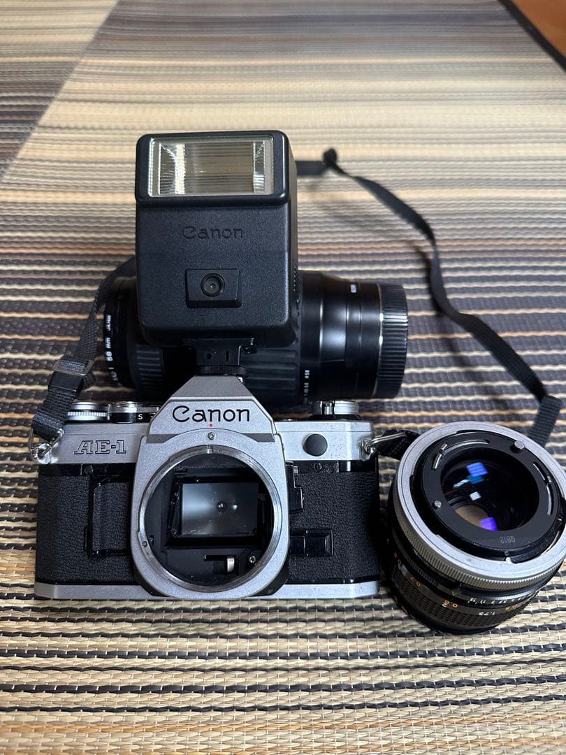 Canon AE-1 フィルムカメラ 55mmレンズ付き