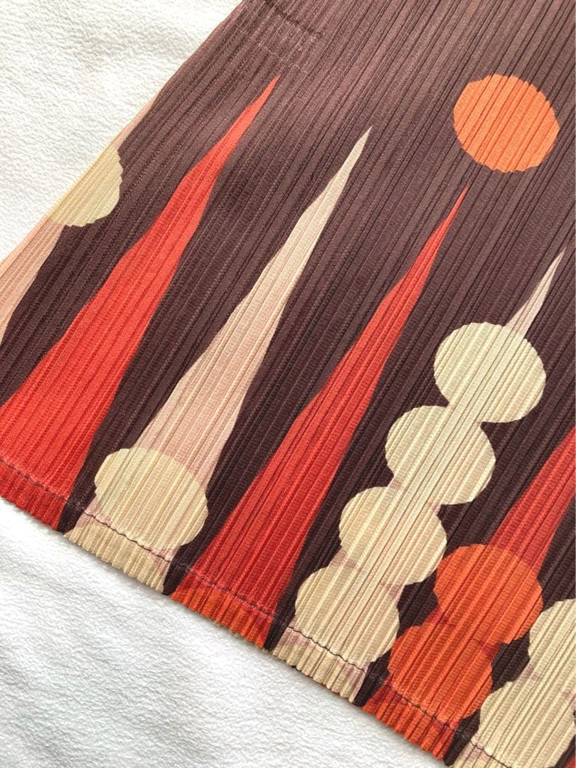 美品　サイズL相当　イッセイミヤケ　プリーツ加工　セットアップ　ドット　ブラウン