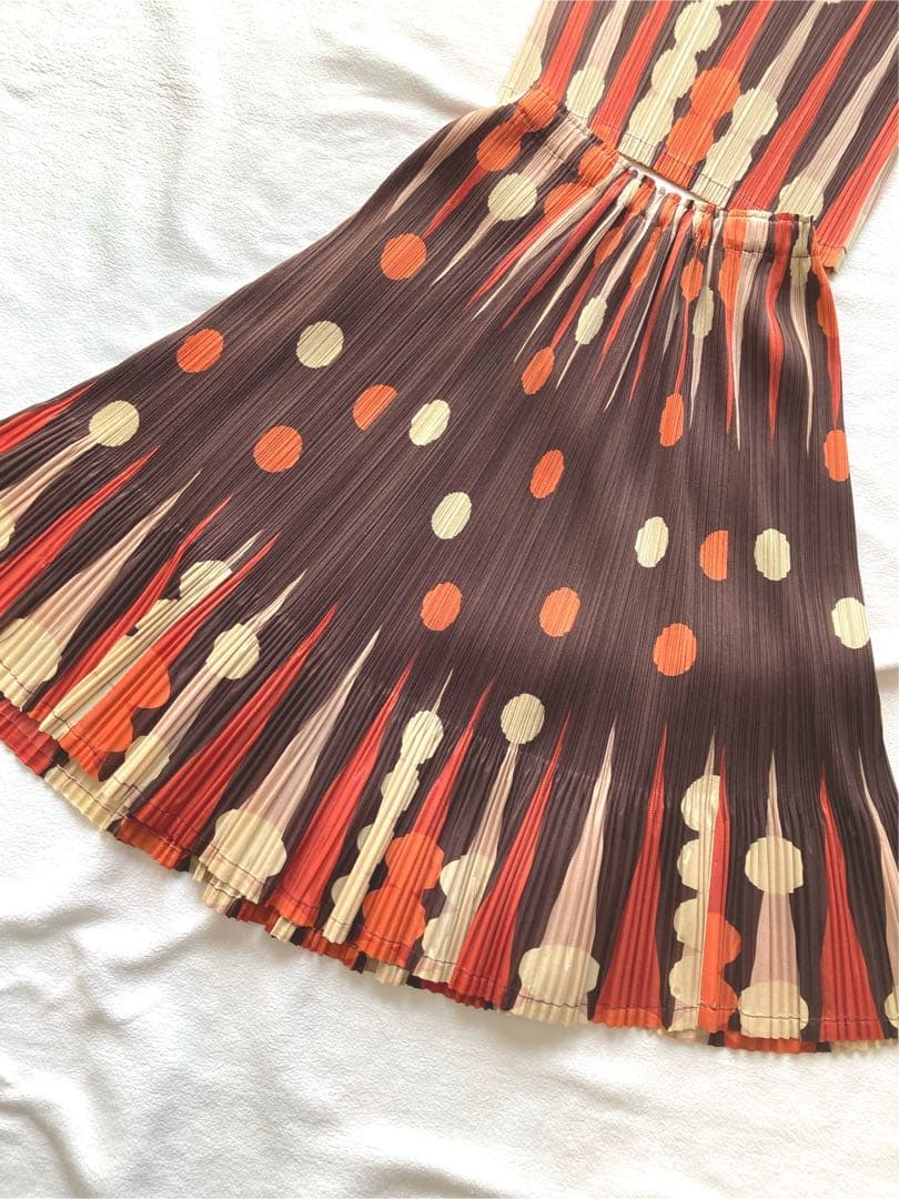 美品　サイズL相当　イッセイミヤケ　プリーツ加工　セットアップ　ドット　ブラウン