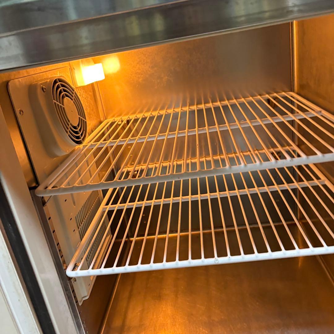 ② 美品　送料込み　HOSHIZAKI　ホシザキ　業務用　テーブル形冷蔵庫