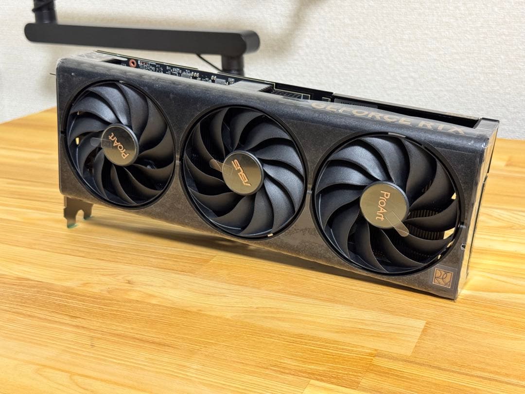 ASUS ProArt RTX 4070 SUPER 12GB ほぼ未使用