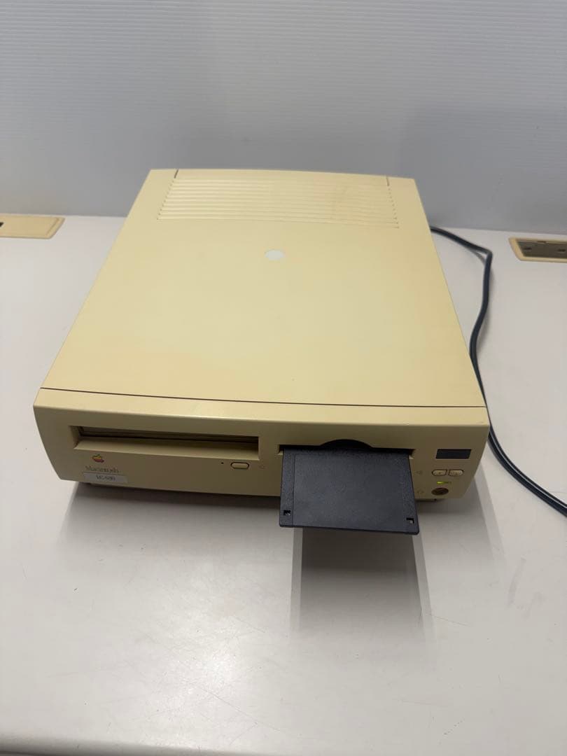 Apple Macintosh LC630 起動確認済 本体のみ 現状品