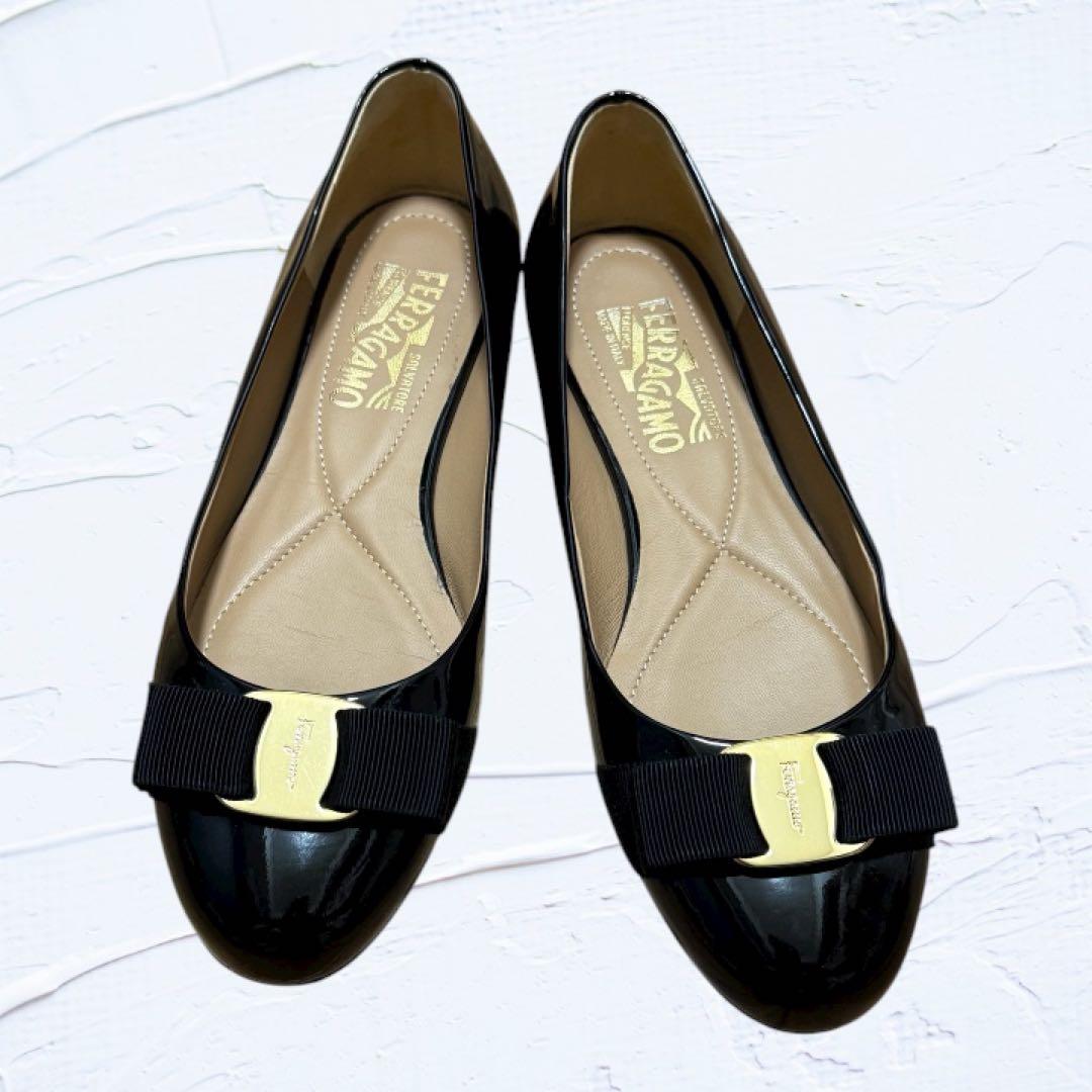 フェラガモ 黒 リボン バレエシューズ☆