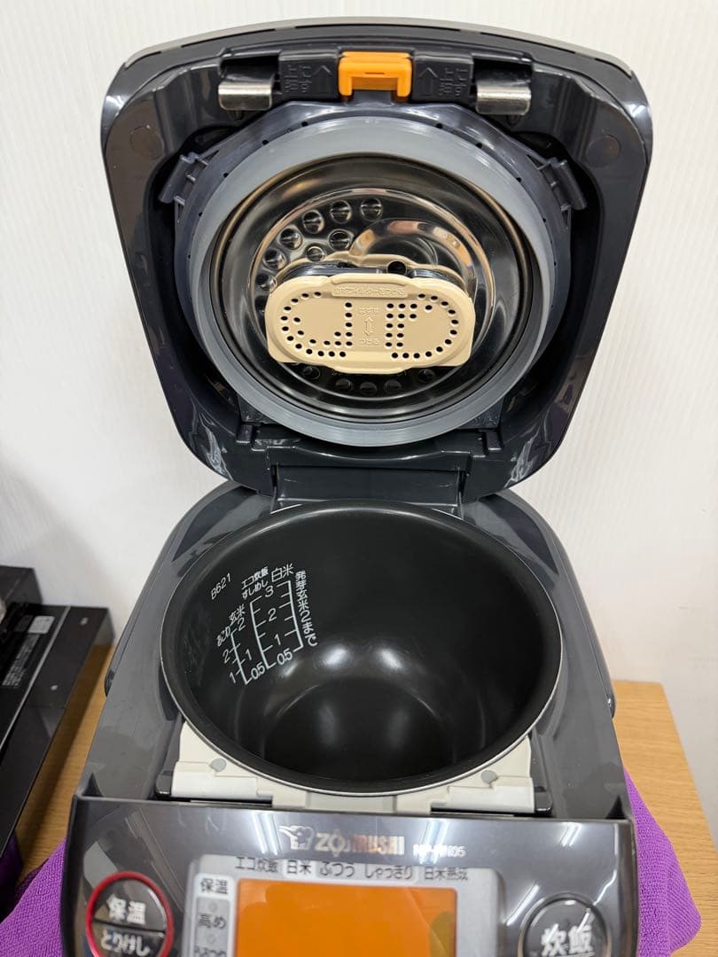 ZOJIRUSHI 象印 圧力IH炊飯器NP-RN05 0.5/3合2024年製