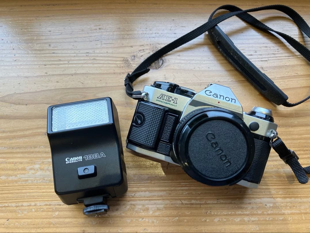 Canon AE-1 フィルムカメラ、Canon 188Aフラッシュ