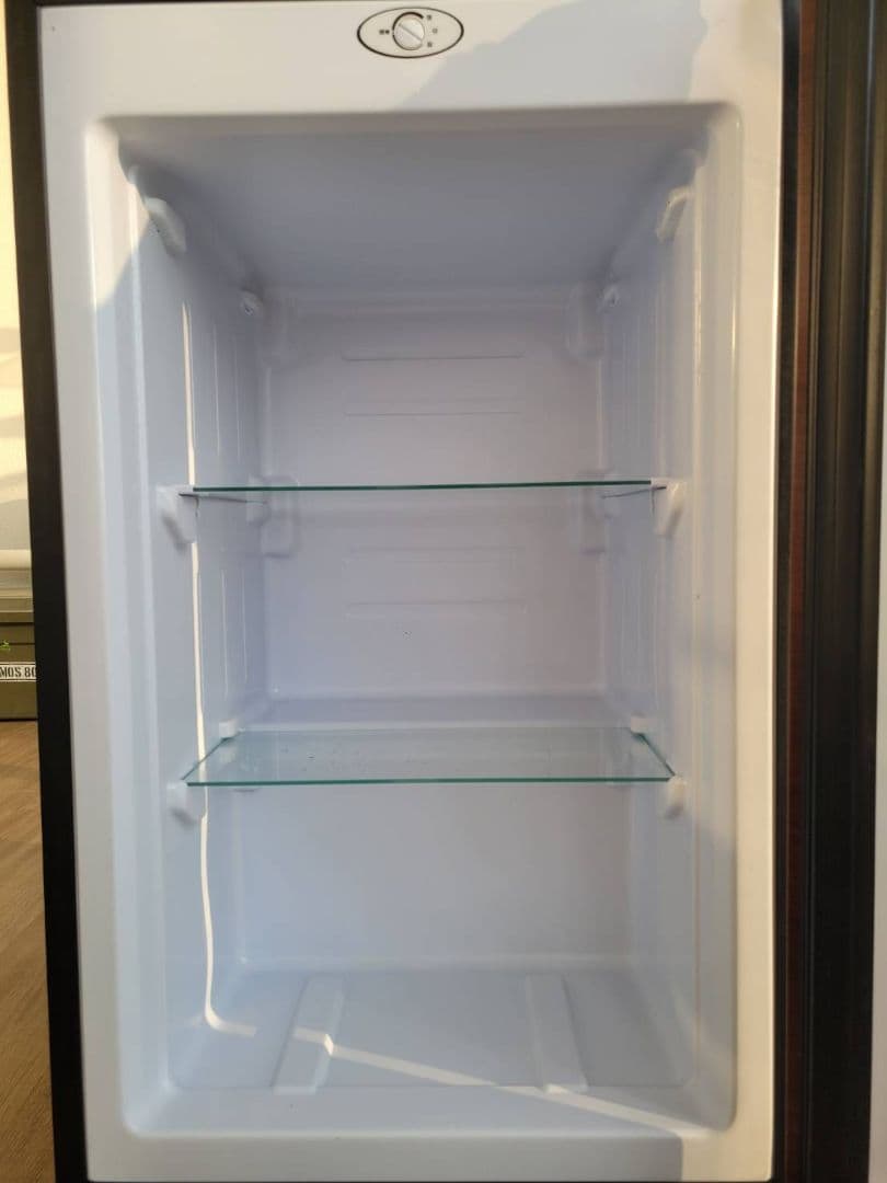 クーマ様2023年製88L冷凍庫 SP-88LF1-WD木目調 直冷式