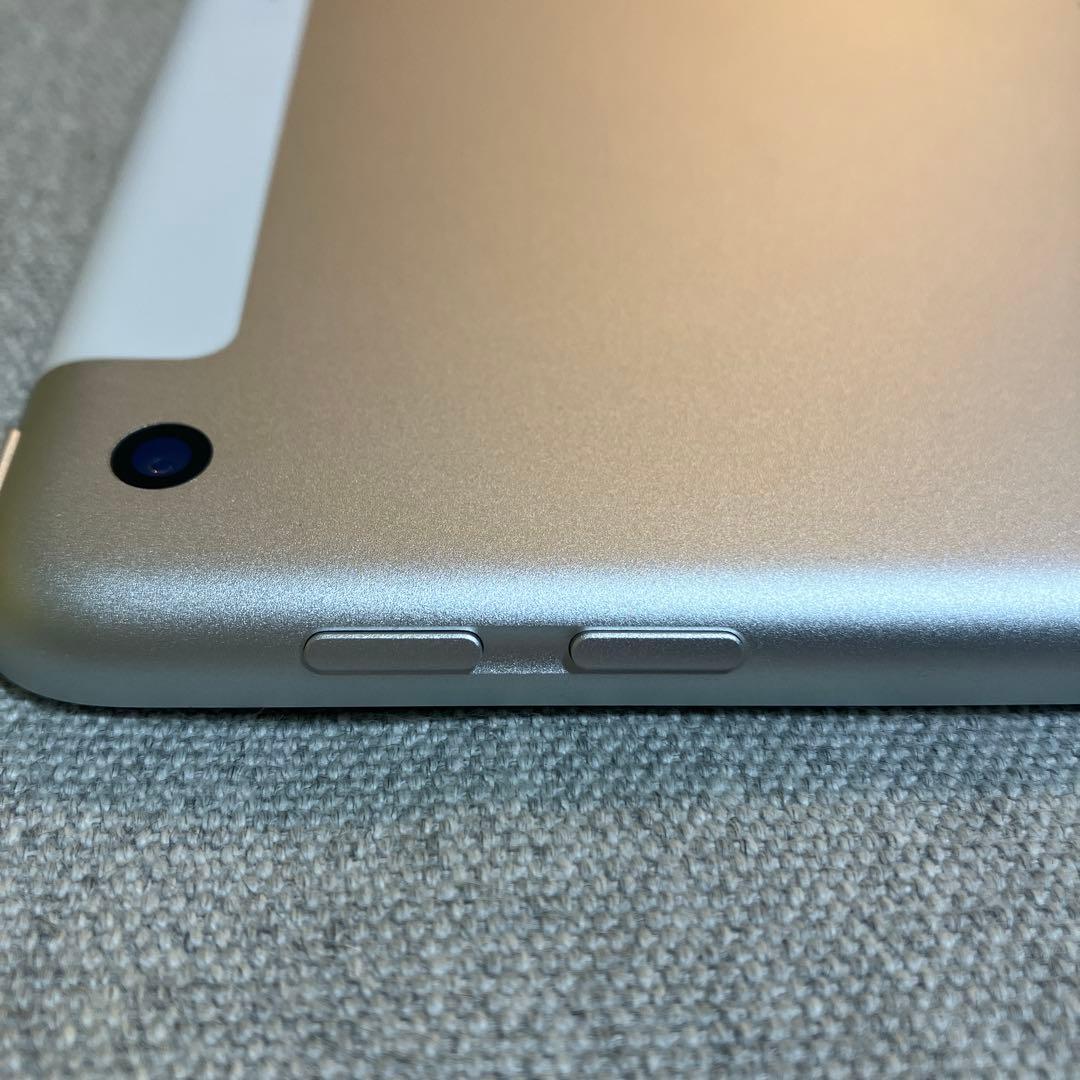 iPad第6世代Wi-Fi + Cellular 128GB シルバーA1954