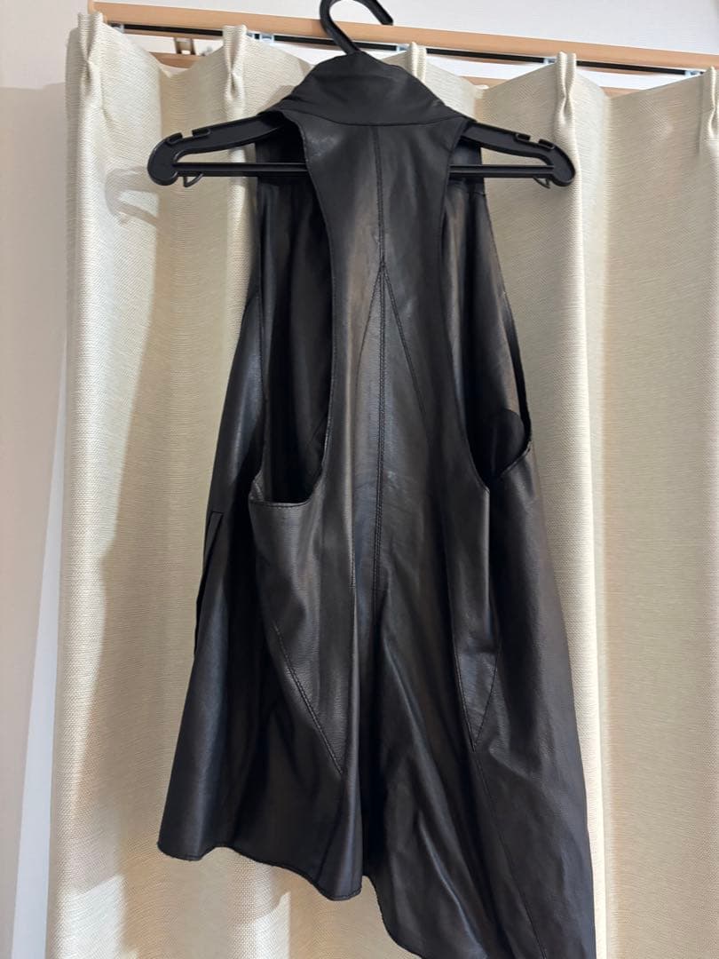 【美品】　ヘルムートラング　アシンメトリー　ベスト　仔羊革　シープレザー