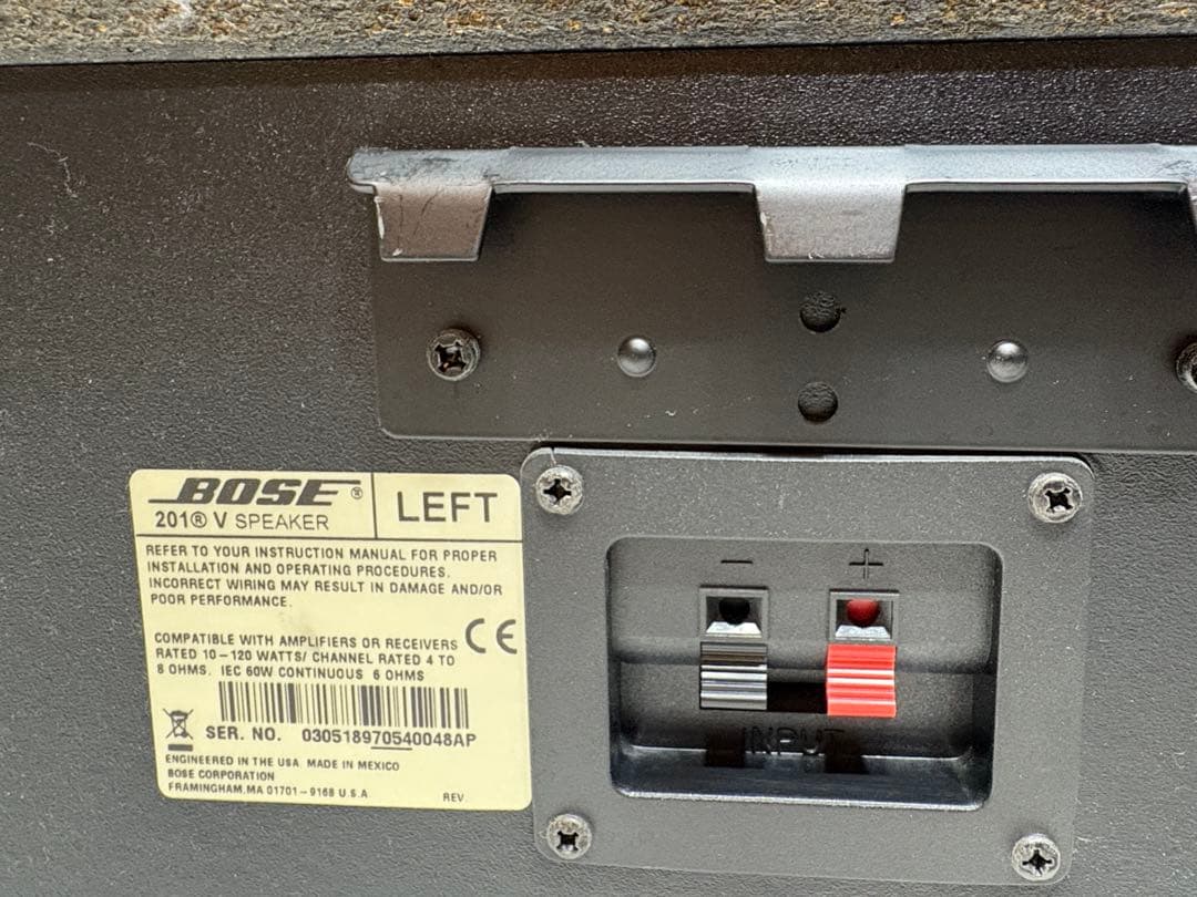 BOSE ボーズ 201V スピーカー　左右ペア　壁掛ブラケット付き