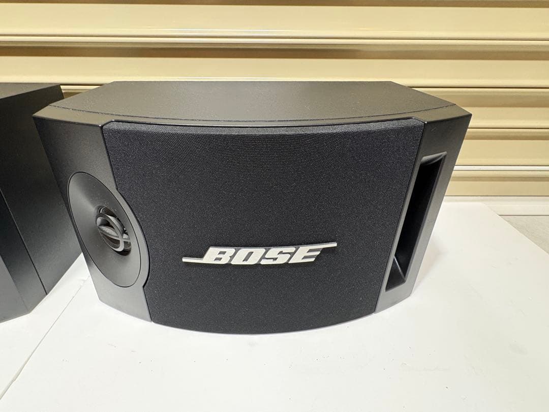BOSE ボーズ 201V スピーカー　左右ペア　壁掛ブラケット付き