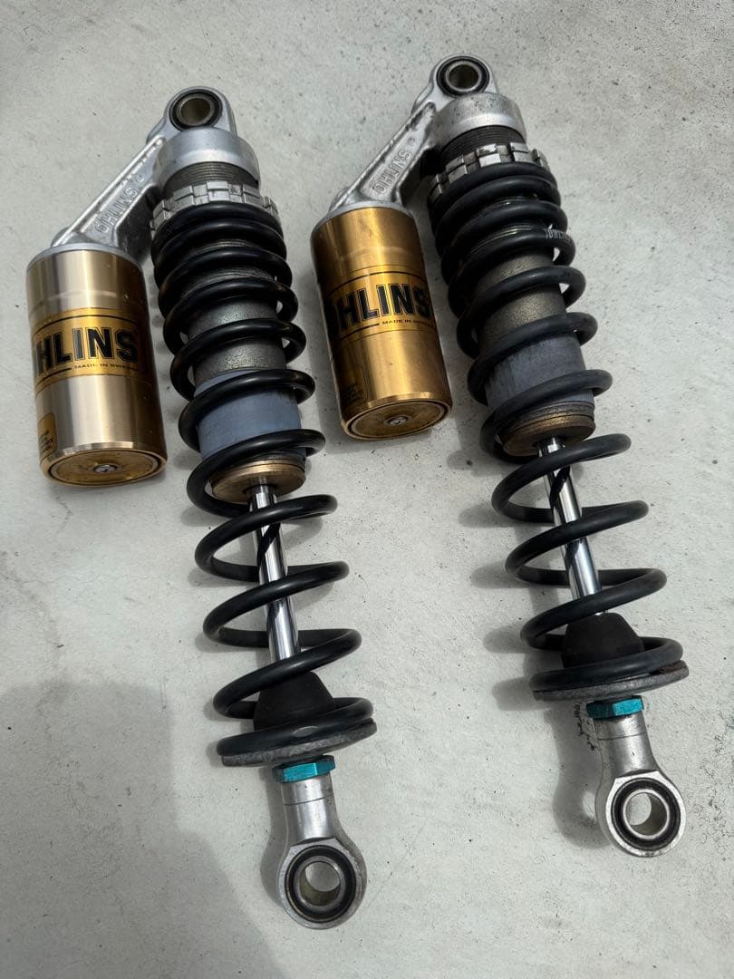 スポーツスター　オーリンズ　サスペンション