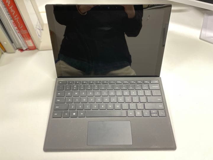 Surface pro 6 ➕充電器➕キーボード➕カバン