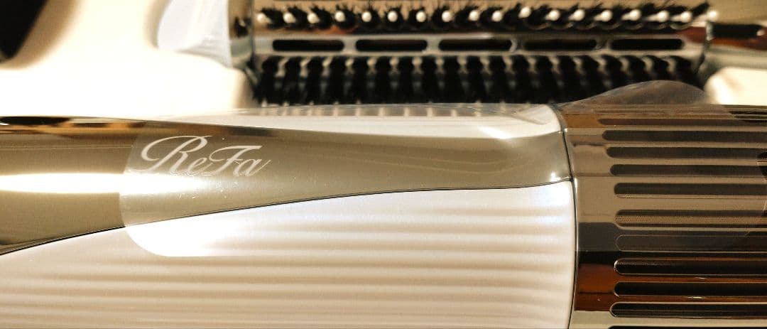 正規品 新品 未使用 ReFa リファビューテック リセッター　ホワイト