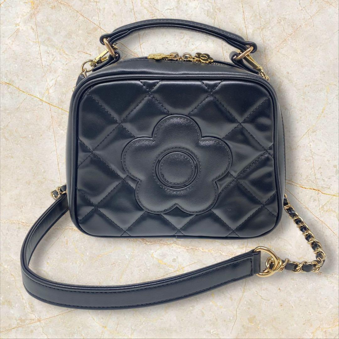 MARY QUANT スクエアキルトデイジーパッチ ブラック ショルダー キルト