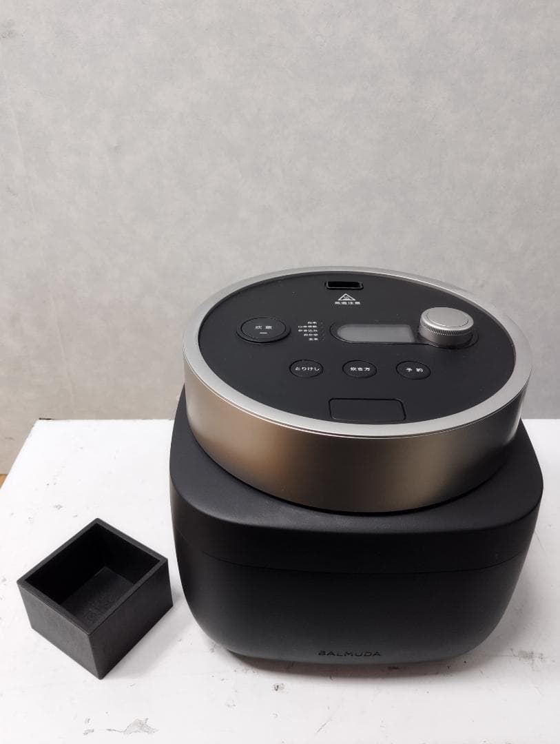 Y☆512 バルミューダ 炊飯ジャー K08A-BK