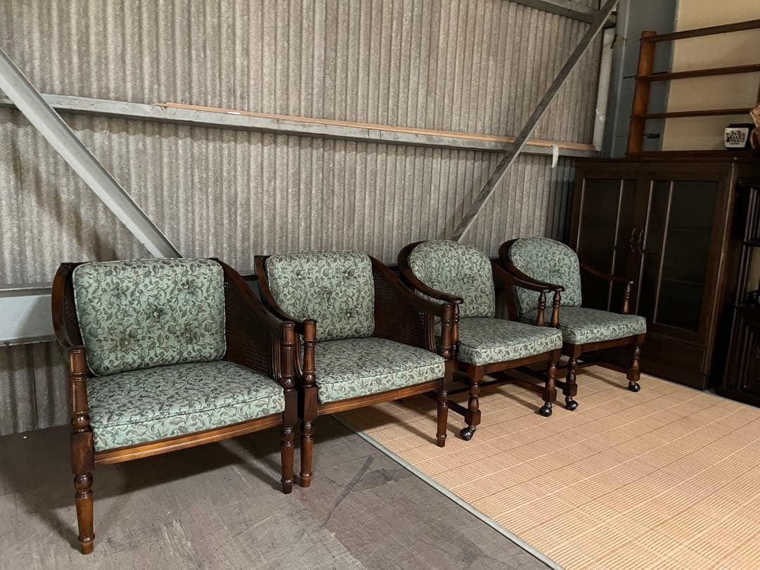 眼には蚊耳には蝉 ＊カリモク コロニアル シングル ソファ ② 肘掛 椅子