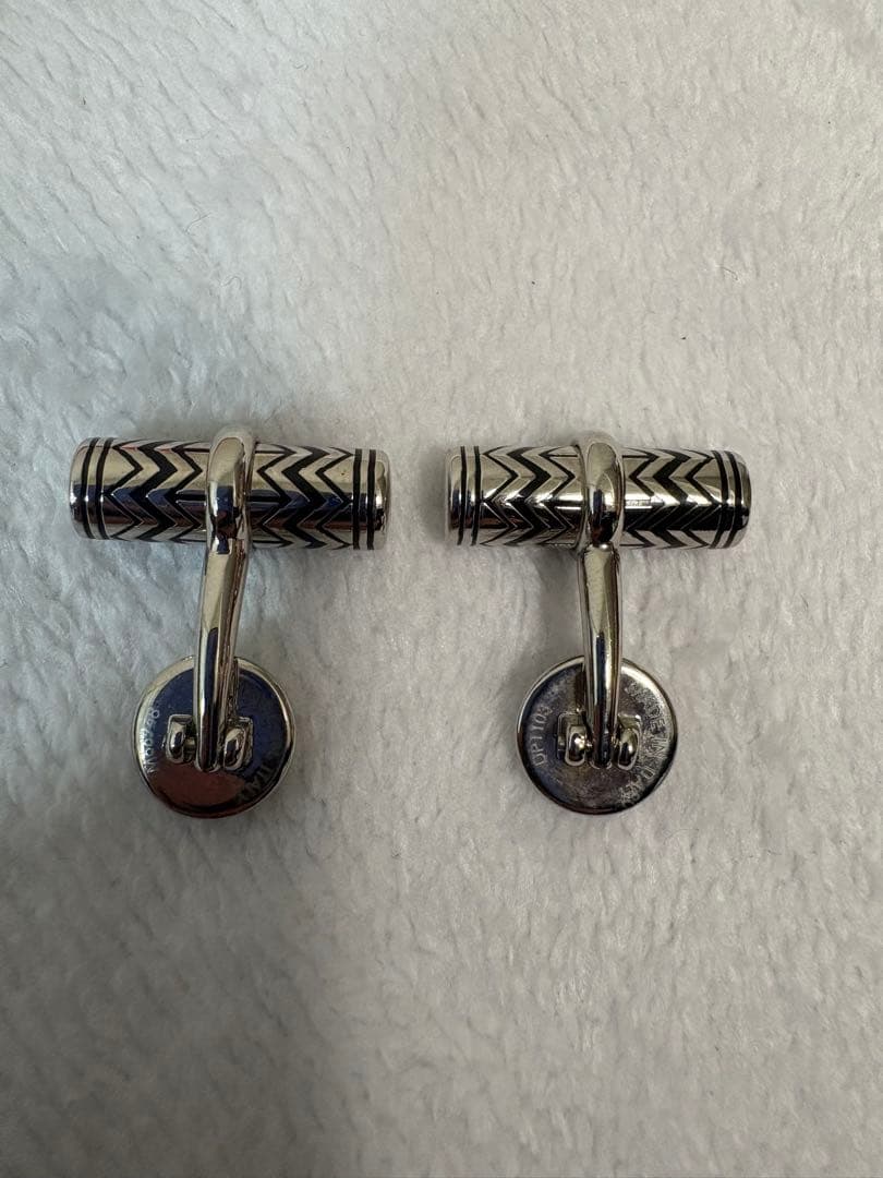 ルイヴィトン　カフリンクス