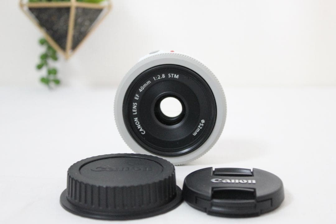 美品✨ Canon EF 40mm F2.8 STM ホワイト