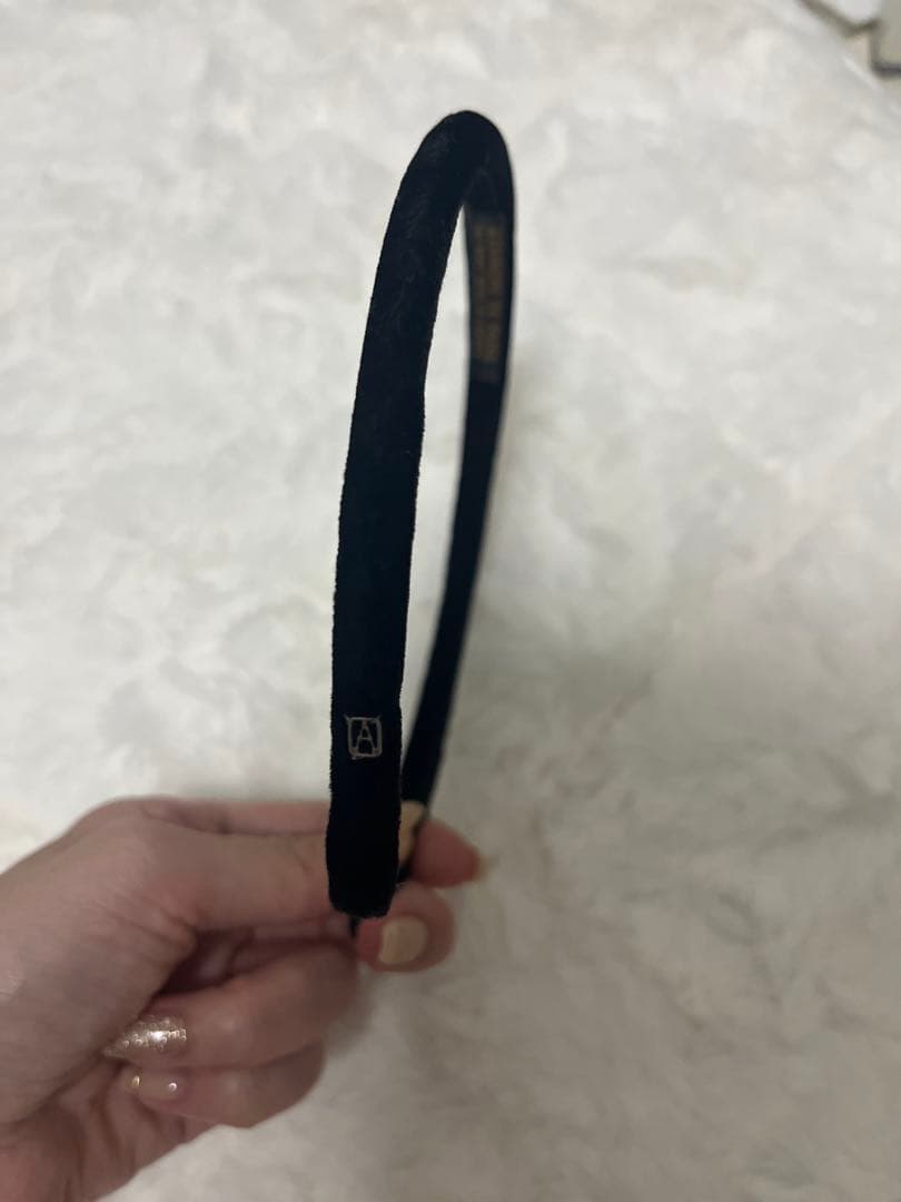 Alexandre de Paris ベロア　ブラック　カチューシャ