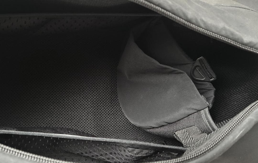 美品 TEATORA DOCKシリーズ デバイスランチャー テアトラ バッグ