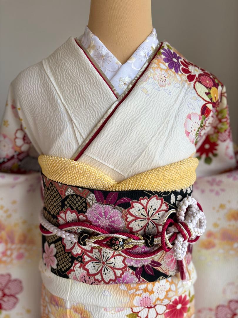 期間限定価格（2/1まで！）⭐️可愛い振袖フルセット　成人式　正絹　袋帯　白地系