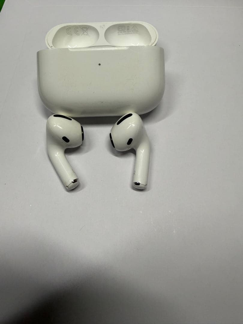 AirPods Pro本体 ホワイト 充電ケース付き