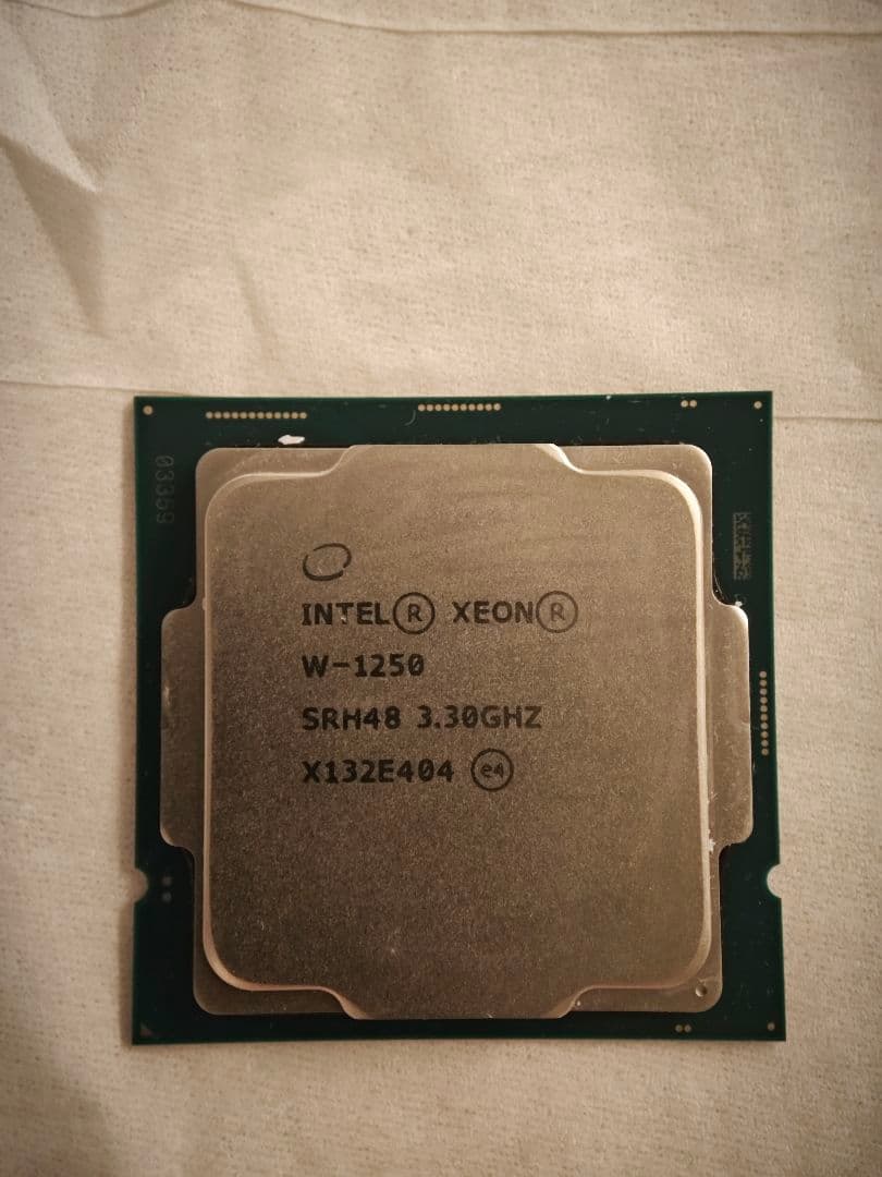 CPU Intel Xeon W-1250 CPU 3.30GHz