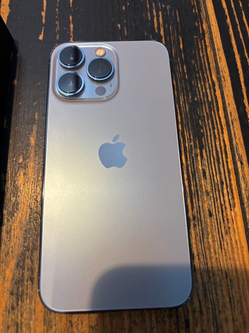 Apple iPhone 13 Pro シエラブルー フィルムケース新品のおまけ